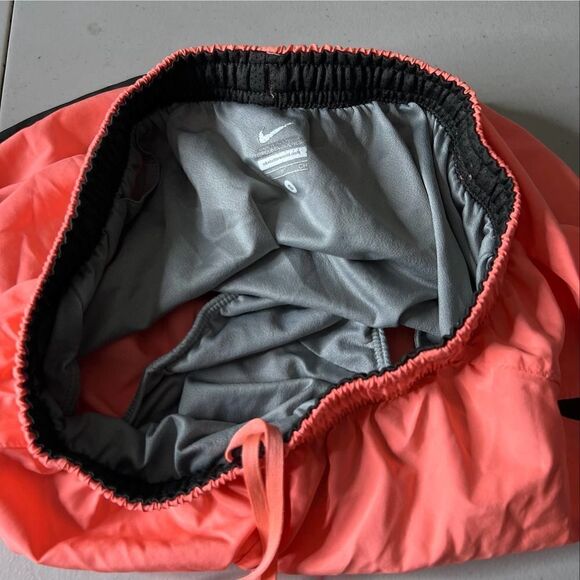 Nike 5K Running Shorts Small - Picture 3 of 3